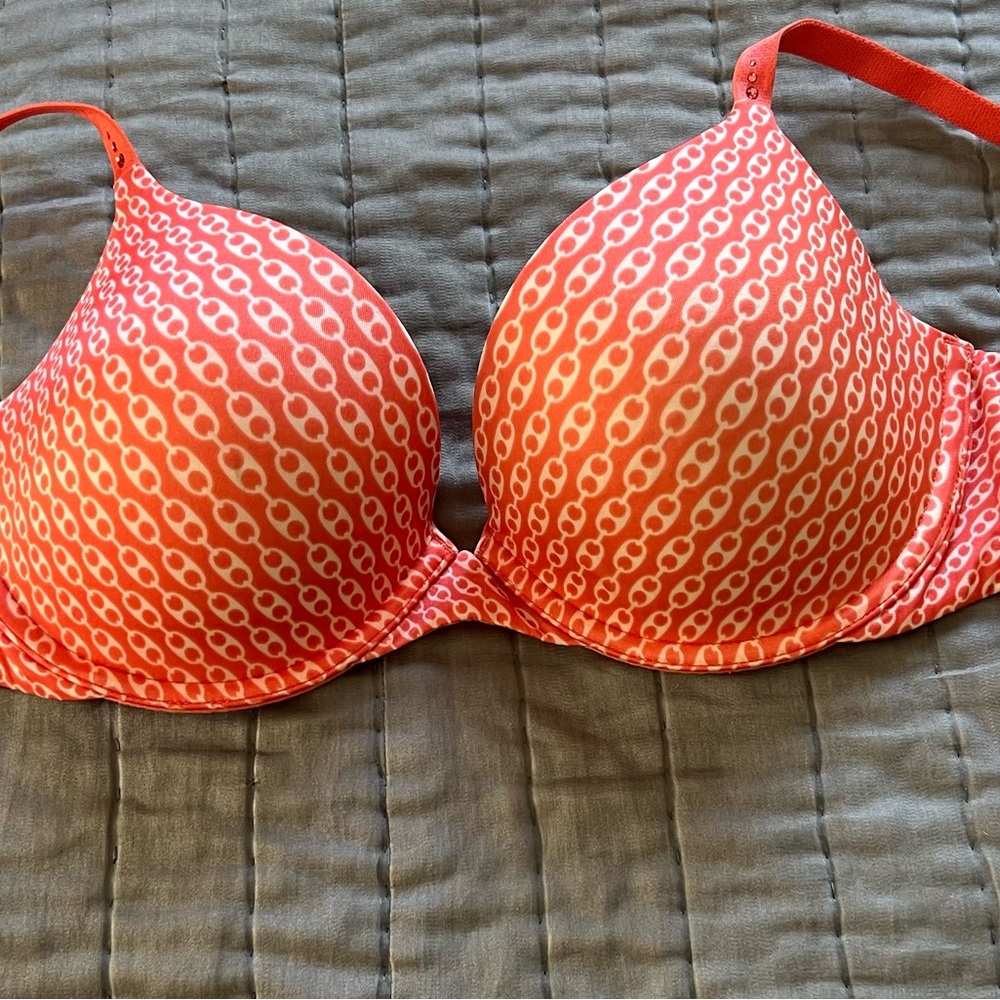 Victoria's Secret Coral Pink Patterned Push-Up Bra